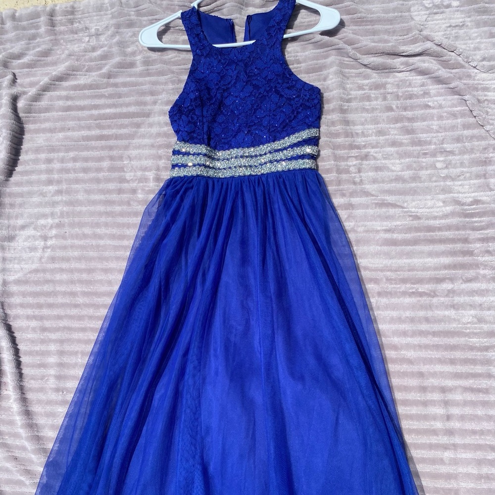 SPEECHLESS DRESS ROYAL BLUE 👗